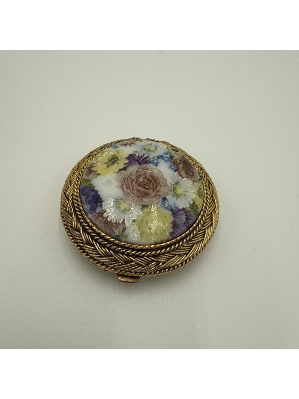 Vintage Max Factor Powder Compact Floral Enamel Gold Tone Round Filigree